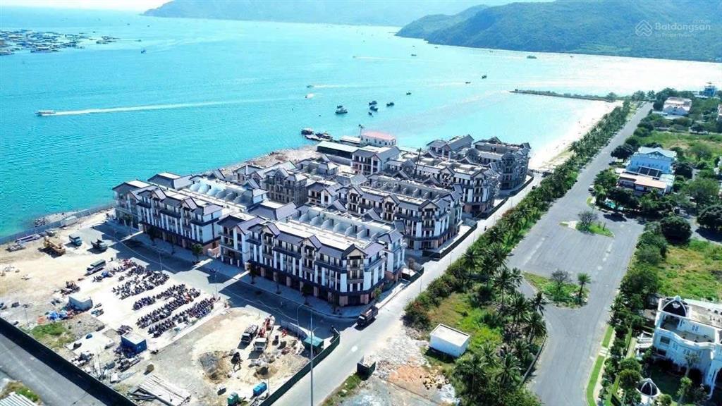 Chỉ 42,276 tỷ sở hữu 240m2 biệt thự đơn lấp dự án vinhomes bearl bay nha trang ( vin ph7s quý )