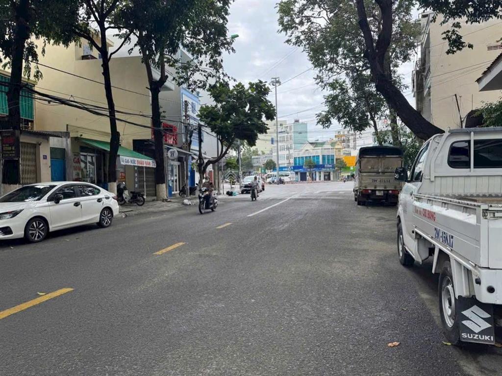 Chỉ 14,6 tỷ sở hữu 144,7m2 sẵn nhà 2 tầng mặt tiền đường nguyễn thị định gần vòng xoay hoàng diệu