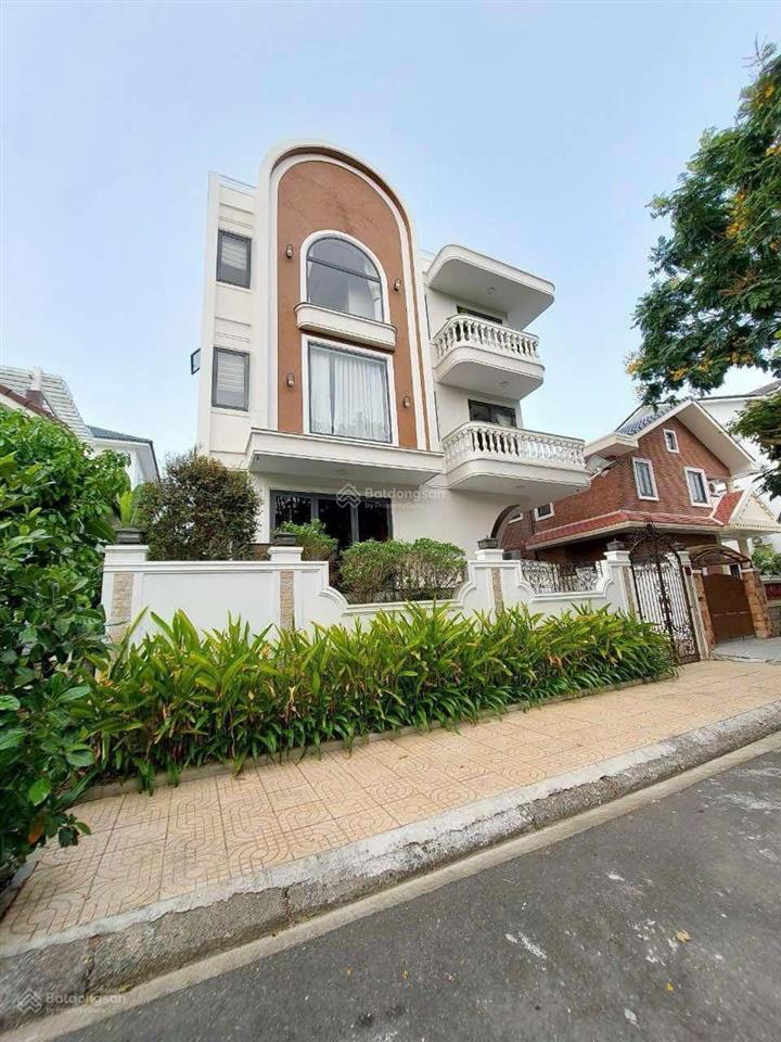 Chỉ 22.5 tỷ sở hữu biệt thự an viên 3 tầng 180m2 ngang 12m. đang cho thuê 40tr/th. nha trang