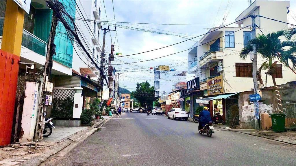 Bán 501m2 ngang 20m chỉ 52,5 tỷ. góc 2 mặt đường bắc sơn. vĩnh hải. bắc nha trang.  0967 613 ***