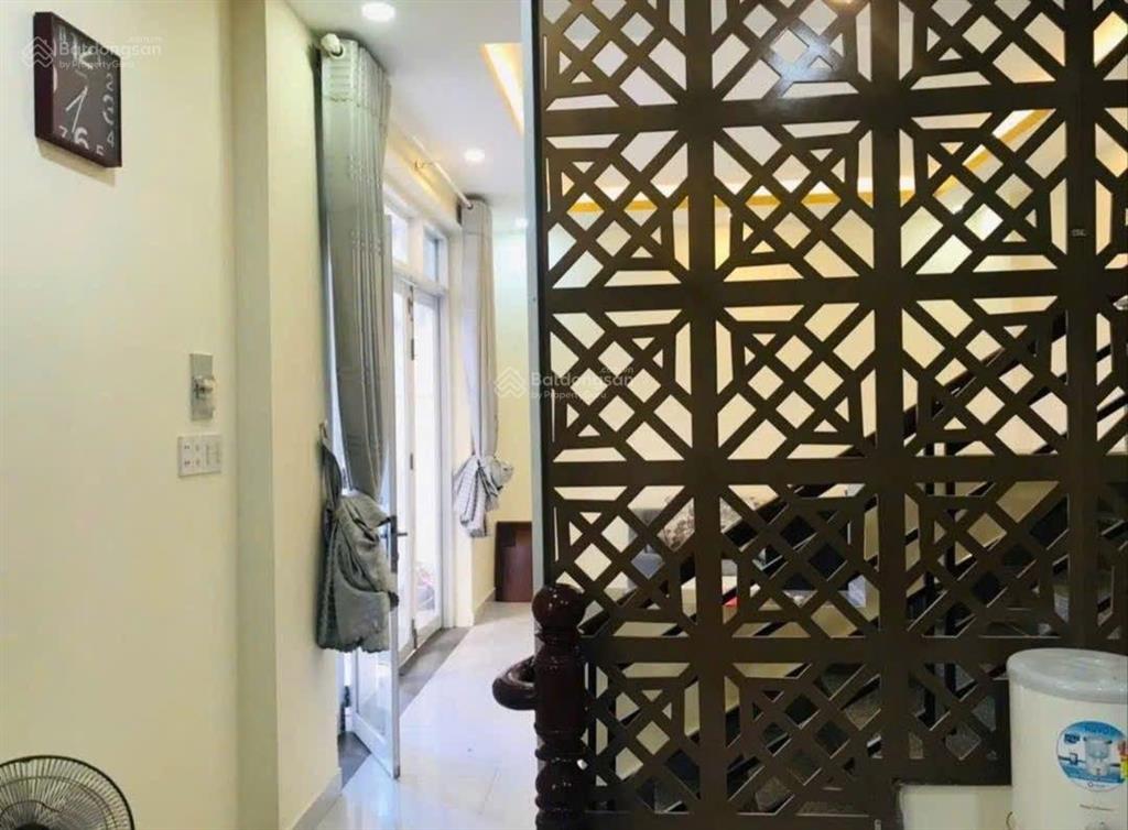 Chỉ 8,5 tỷ sở hữu nhà 3 tầng 50,4m2 ngang 9m. đường 5m cách đường yersin chỉ mấy bước chân.