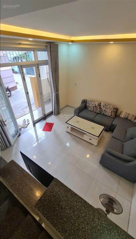 Chỉ 8,5 tỷ sở hữu nhà 3 tầng 50,4m2 ngang 9m. đường 5m cách đường yersin chỉ mấy bước chân.