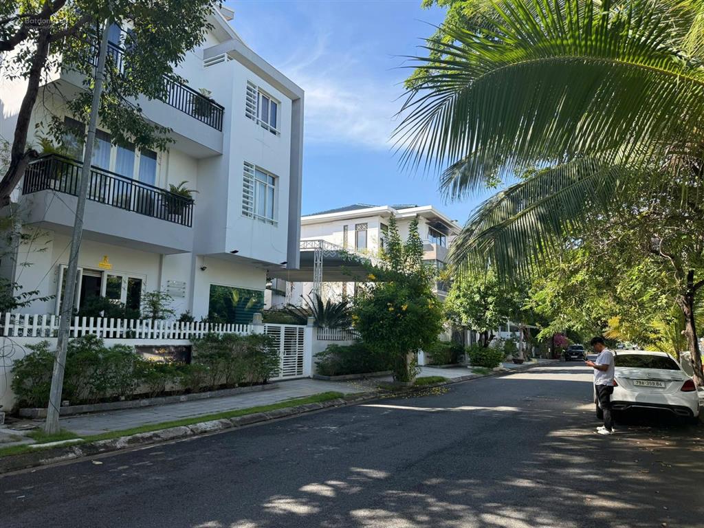Chỉ 24 tỷ sở hữu biệt thự 3 tầng 180m2 ngang 12m. khu an viên, nha trang. kế bên vinhoms bearl bay