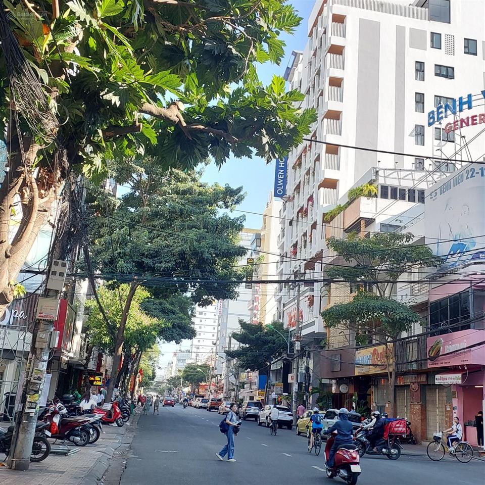 Bán nhà 4 tầng 141m2 ngang 8,3m chỉ 56 tỷ. đang cho thuê hơn 100tr/th. phố tây nguyễn thiện thuật