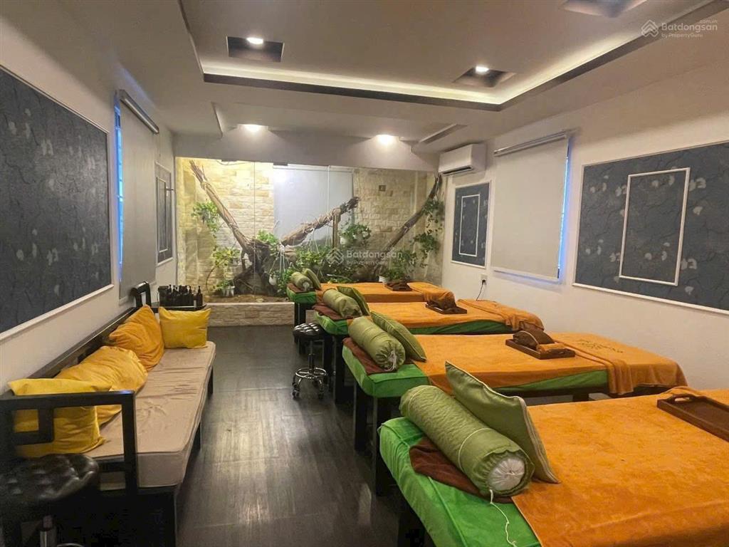 Bán nhà 6 tầng 102m2 chỉ 26 tỷ. đang có dòng tiền 50tr/th. đường hồng bàng. trung tâm nha trang