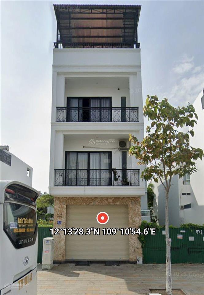 Chỉ 15,5 tỷ sở hữu nhà 4 tầng 110m2 mặt tiền đường số 22 rộng 35m. vcn phước long 1. nha trang