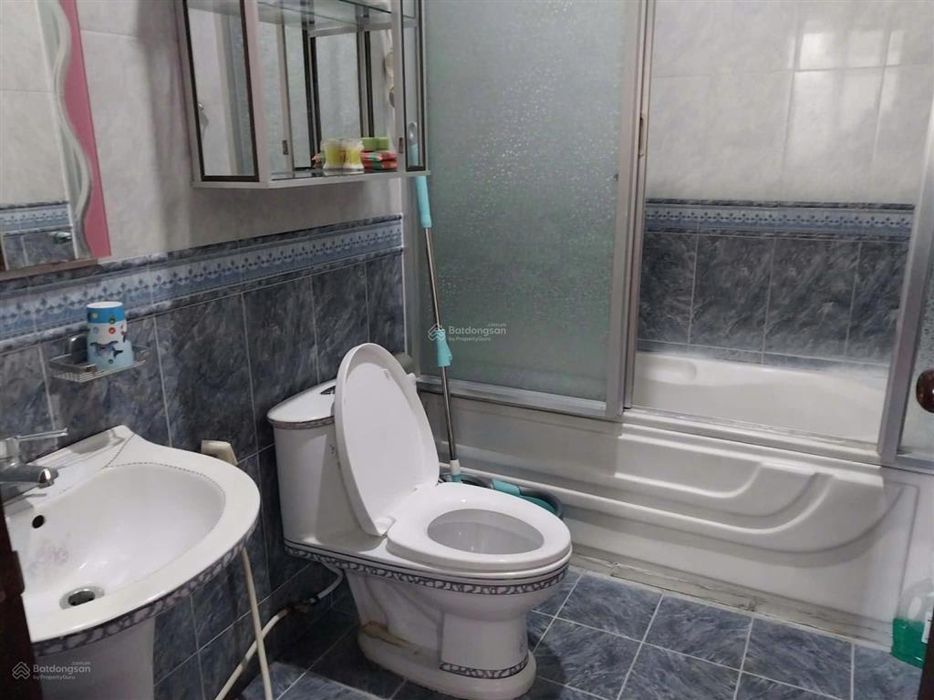 Bán nhà 2 tầng sân vườn 175,3m2 ngang 8m chỉ 21 tỷ. đường nguyễn khánh toàn. vĩnh hải.bắc nha trang