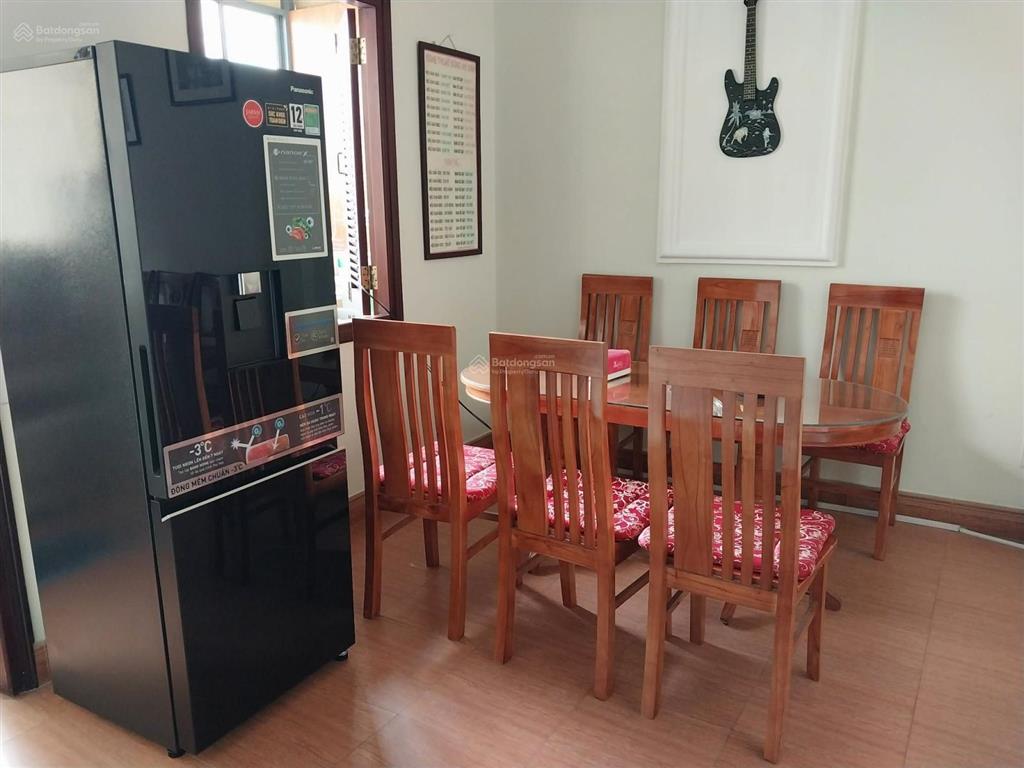 Bán nhà 2 tầng sân vườn 175,3m2 ngang 8m chỉ 21 tỷ. đường nguyễn khánh toàn. vĩnh hải.bắc nha trang