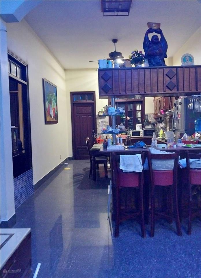 Bán nhà 2 tầng sân vườn 175,3m2 ngang 8m chỉ 21 tỷ. đường nguyễn khánh toàn. vĩnh hải.bắc nha trang