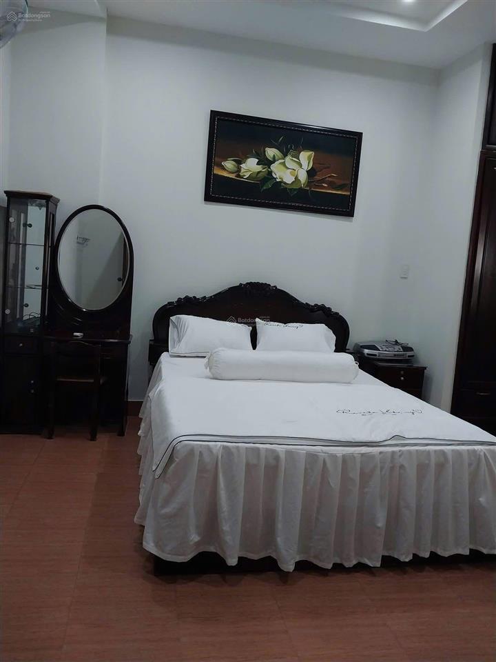 Bán nhà 2 tầng sân vườn 175,3m2 ngang 8m chỉ 21 tỷ. đường nguyễn khánh toàn. vĩnh hải.bắc nha trang