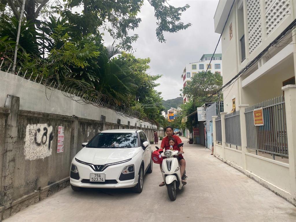 Bán nhanh 504m2 ngang 14m chỉ 83 tr/m2 phù hợp xây ks căn hộ. vĩnh hải nha trang 0967 613 ***