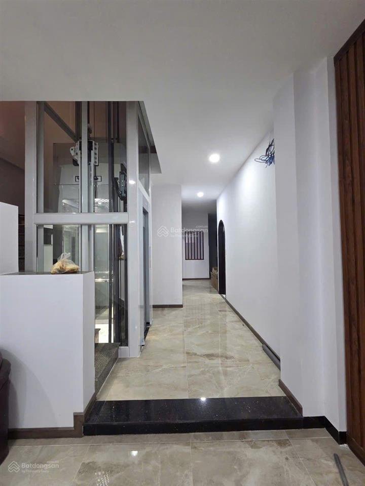 Chỉ 25 tỷ sở hữu nhà 4 tầng 10 phòng. mặt đường trần nguyên hãn. trung tâm nha trang.
