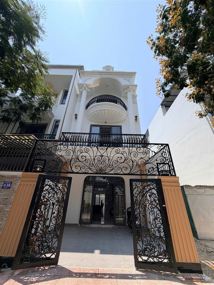 Bán nhà 3 tầng mới đẹp. có thang máy. 100m2 ngang 5m chỉ 11,9 tỷ. kđt hà quang 2. đường số 17