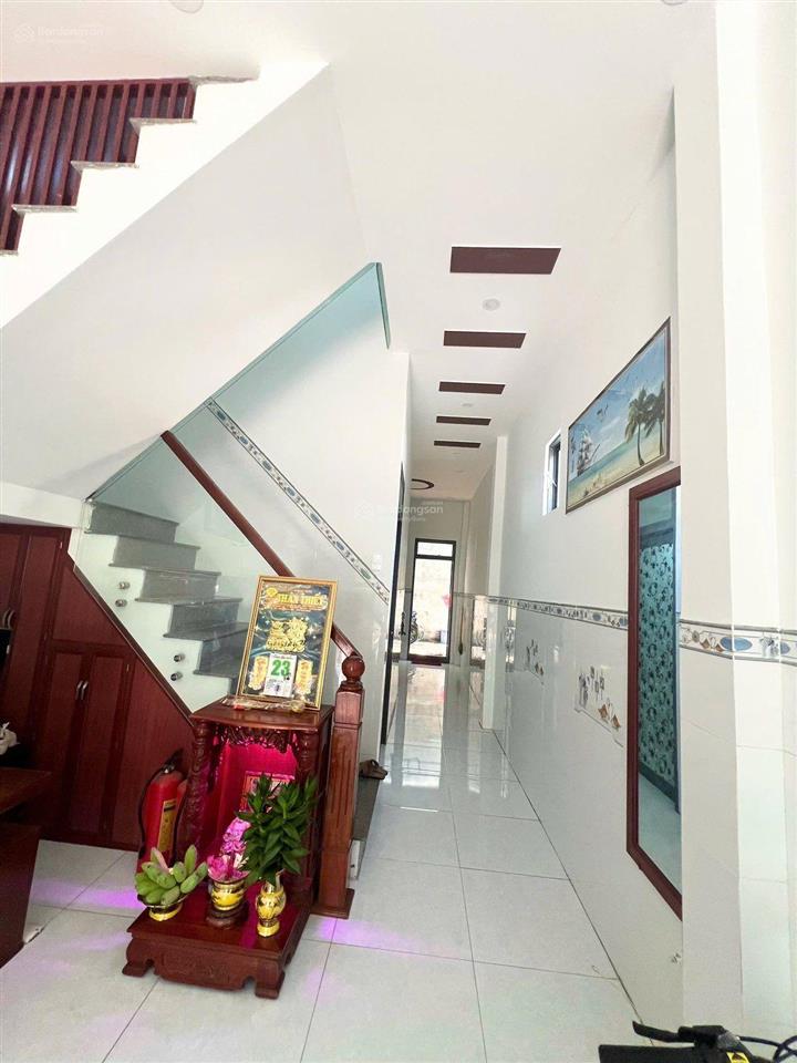 Bán nhà 2 tầng tđc hòn đỏ. vĩnh thọ nha trang. 52,1m2 ngang 4m chỉ 7,7 tỷ. cách phạm văn đồng 30m