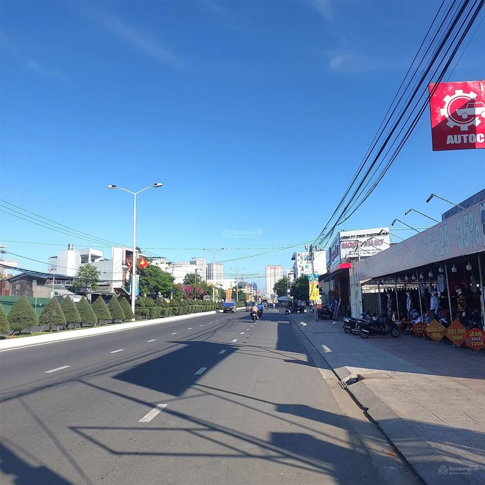 Bán 965,3m2 ôm góc 2 mặt đường lớn 2/4. gần mai xuân thưởng. vĩnh hòa nha trang. giá đầu tư