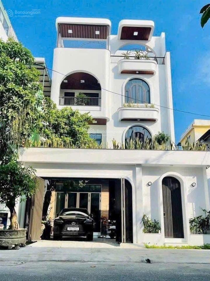 Bán biệt thự 4 tầng 168,4m2 ngang 8,6m nở hậu 9,6m giá 29 tỷ. đường lê chân. trung tâm tp nha trang