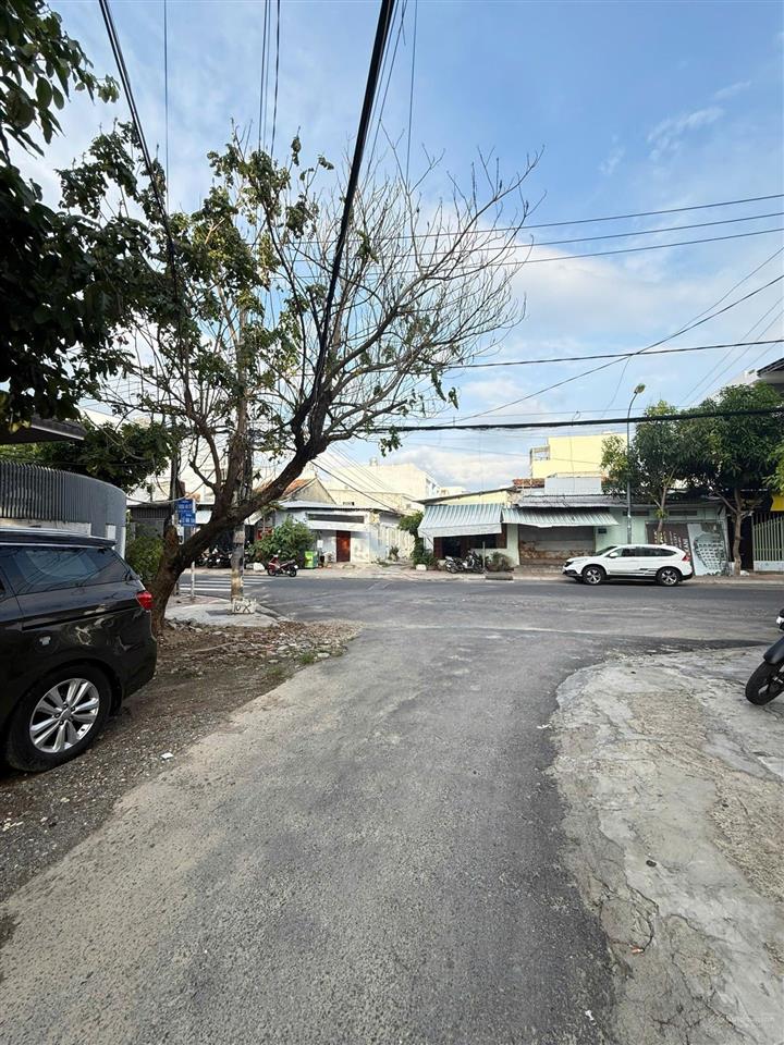Giá cực tốt 137m2 ngang 5m giá 9,2 tỷ thương lượng. đường lê văn tám. phước long. nha trang