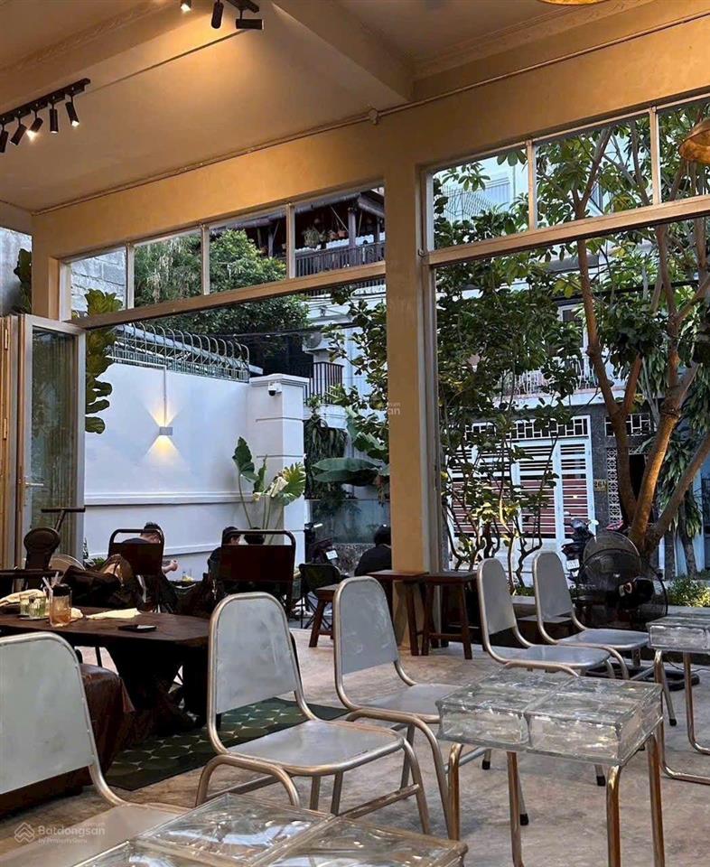 Bán nhà 1 trệt 1 lầu 118,2m ngang 8m chỉ 16 tỷ. đường tản viên. khu bàn cờ nha trang