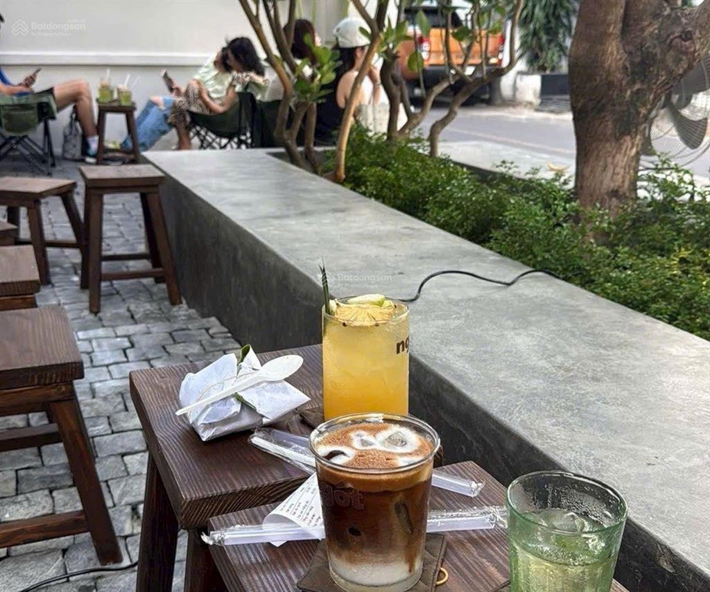 Bán nhà 1 trệt 1 lầu 118,2m ngang 8m chỉ 16 tỷ. đường tản viên. khu bàn cờ nha trang