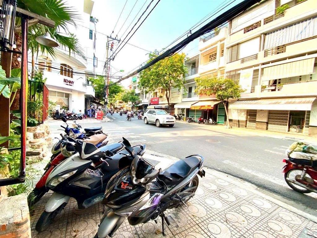 Đất đẹp 72m ngang 4,35m chỉ 12,8 tỷ. mặt đường trần nhật duật. trung tâm thành phố nha trang