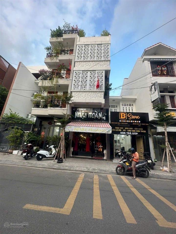 Nhà phố 4 tầng 108m² ngang 4m chỉ 19 tỷ. mặt đường lê quý đôn. trung tâm thành phố nha trang