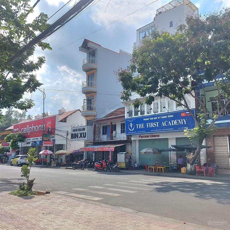 Bán đất tặng nhà 2tầng cũ 80,3m2 ngang 7,05m giá 210tr/m2. mặt đường hòn chồng vĩnh phước nha trang