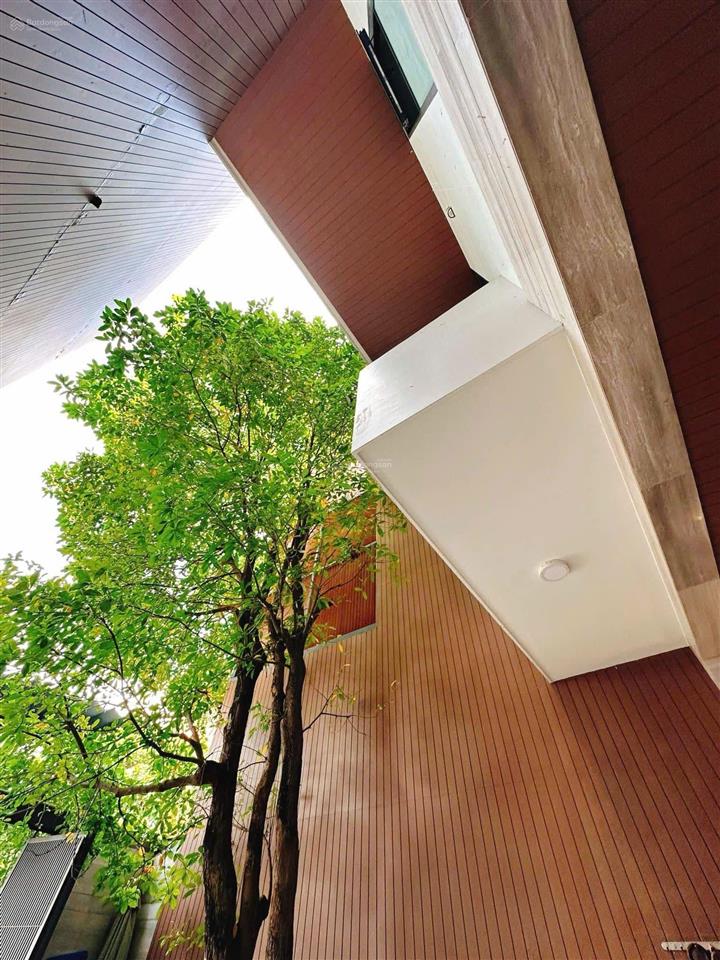 Bán nhà 4 tầng 188m2 ngang 7m giá 33 tỷ. full nội thất. đường lê quý đôn trung tâm tp nha trang