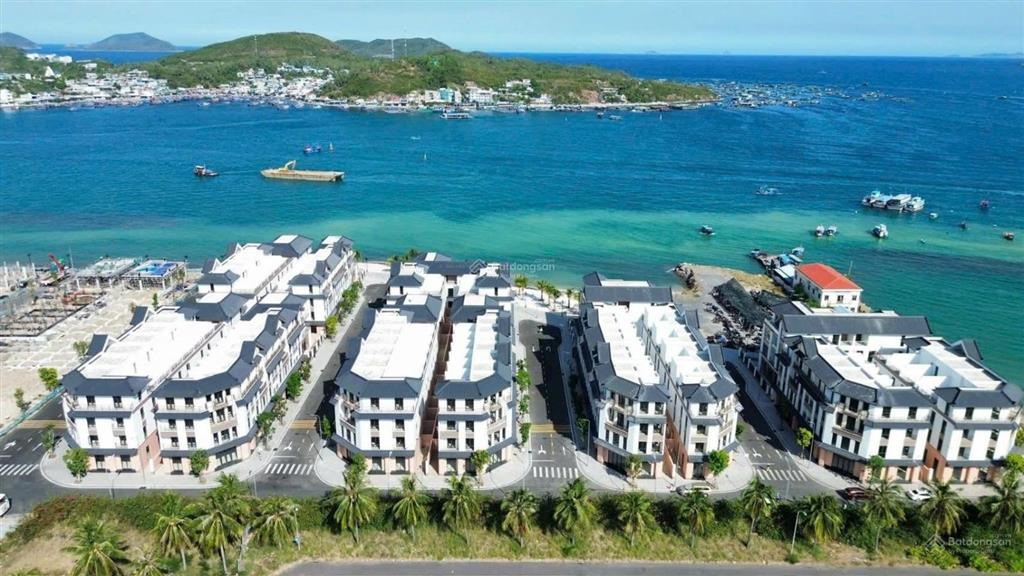 Chỉ 10,3 tỷ sở hữu nhà 4 tầng 63m vinhomes pearl bay nha trang. bàn giao hoàn thiện mặt ngoài