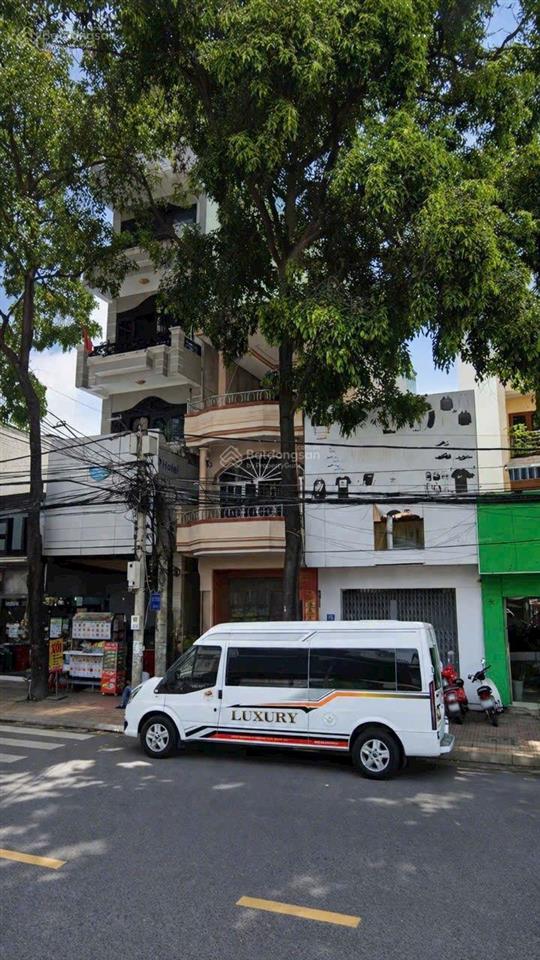 Bán 133,1m2 ngang 4,1m nở hậu. giá 36,6 tỷ. mặt đường nguyễn thị minh khai. vị trí đắc địa.