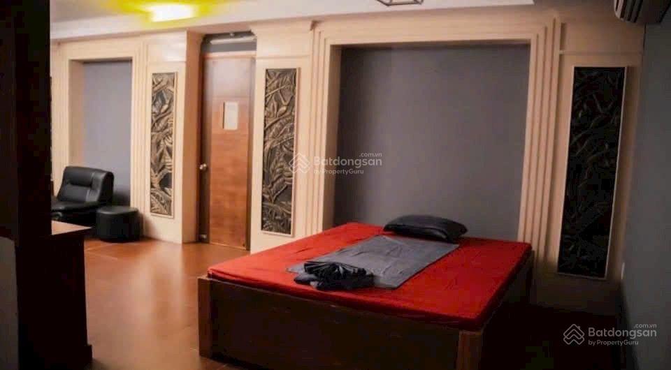 Bán nhà 11 tầng 30 phòng kinh doanh. 134,3m2 ngang 7,73m giá 39tỷ. đường yết kiêu phường nha trang