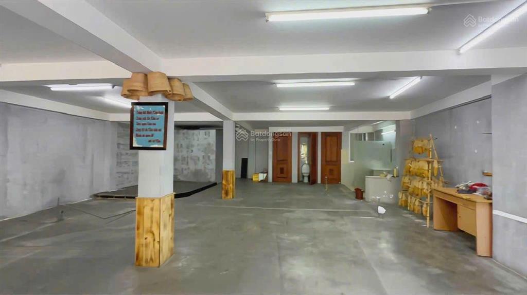 Bán nhà 4 tầng 123m2 ngang 9m chỉ 15,9 tỷ. mặt đường âu cơ, phường nha trang. phù hợp kinh doanh