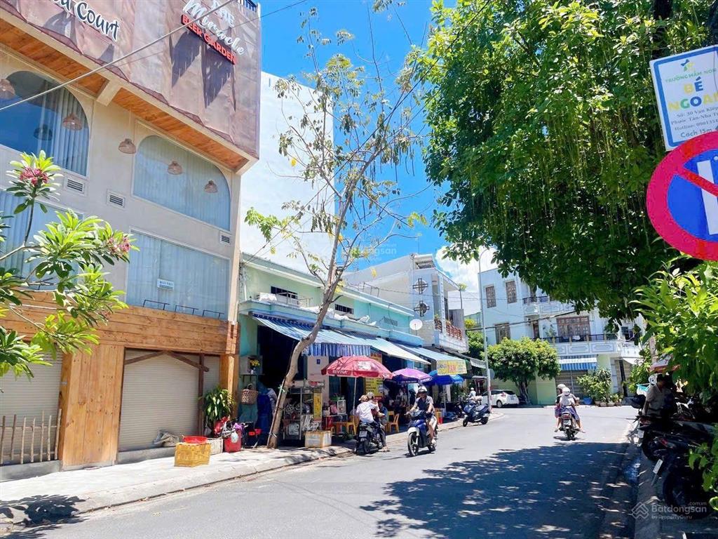 Bán nhà 4 tầng 123m2 ngang 9m chỉ 15,9 tỷ. mặt đường âu cơ, phường nha trang. phù hợp kinh doanh