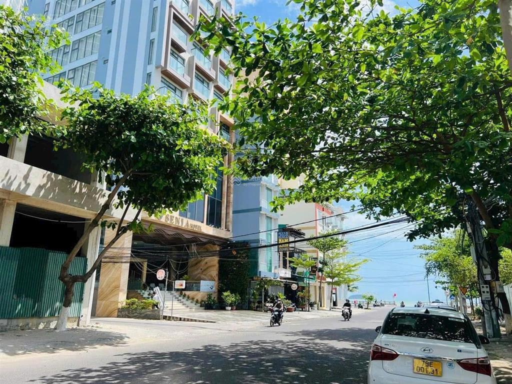 Bán 373,8m2 ngang 14m2 giá 55 tỷ đất gần biển 70m ra biển phạm văn đồng. đường củ chi, nha trang