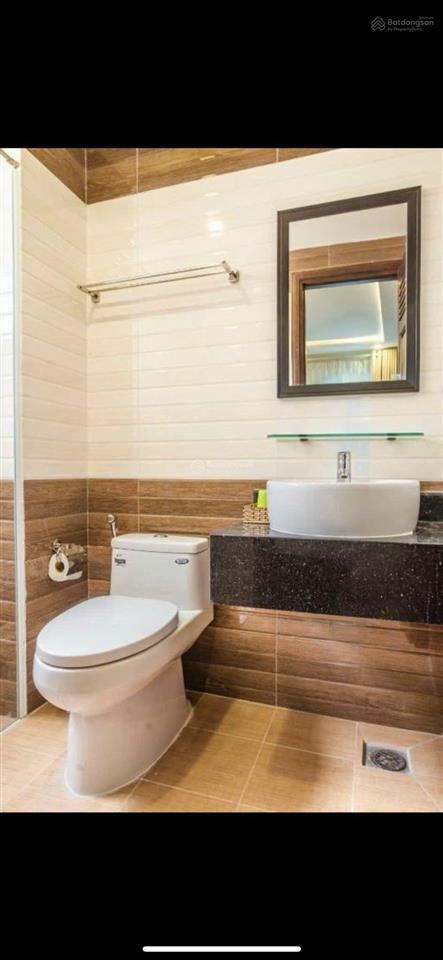 Bán khách sạn 7 tầng 91,3m2 chỉ 26 tỷ. 2 mặt đường quân trấn. khu phố tây. trung tâm nha trang