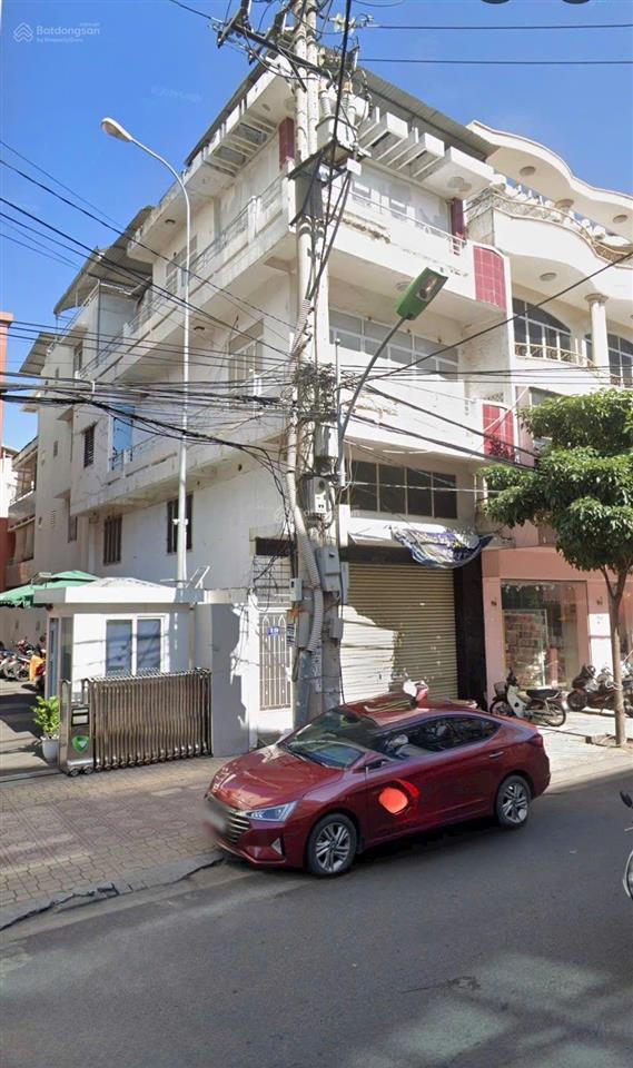 Bán nhà 3 tầng 64,3m2 ngang 5,3m giá 19,29 tỷ. mặt đường quang trung bên cạnh vietcombank khánh hòa