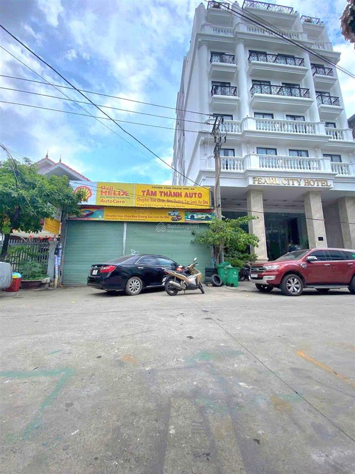 Bán 360m2 ngang 8,44m giá chỉ 21,6 tỷ. 2 mặt đường trước sau đường lương thế vinh. nha trang