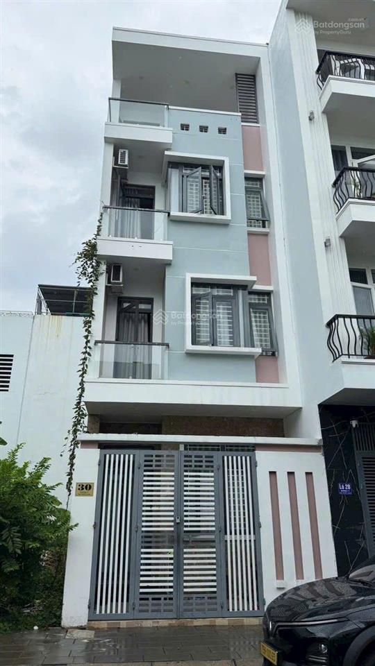 Bán nhà 4 tầng 66,6m2 ngang 4,5m giá 7,7 tỷ. tđc phước long. đường f1 gần đường số 28, nha trang
