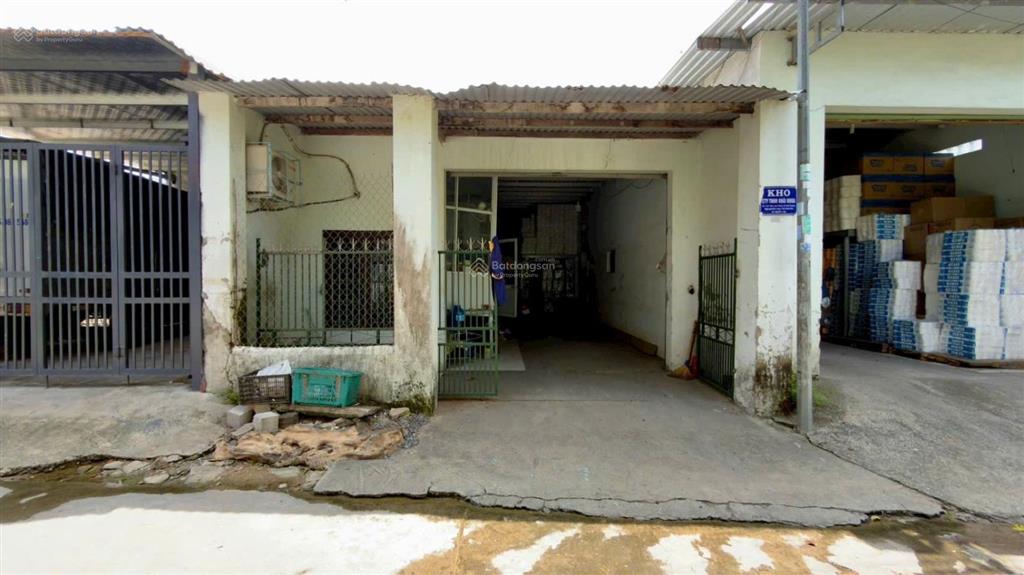 Bán 141m2 ngang 6m nở hậu 7,6m giá 2,95 tỷ. hẻm 5m đường nguyễn xiển phường bắc nha trang
