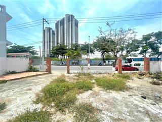 Bán đất 2 mặt đường phạm văn đồng 392,3m2 ngang 20,8m chỉ 85 tr/m2. gần bến du thuyền nha trang