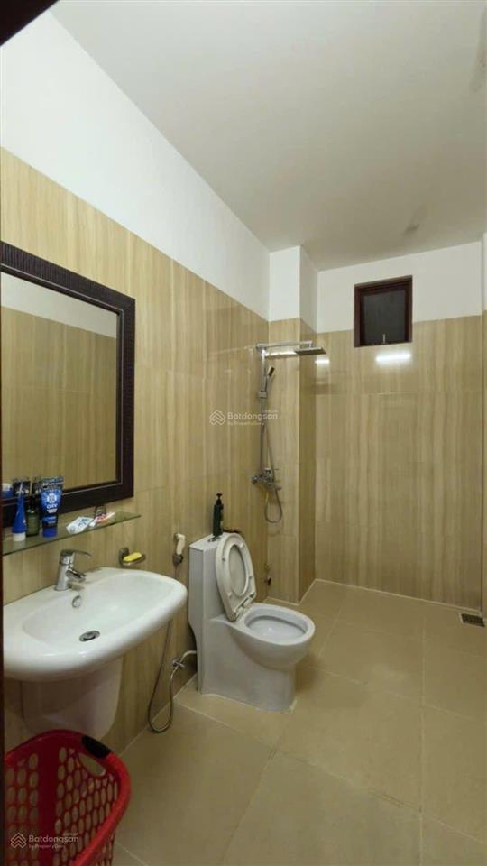 Bán nhà 4 tầng kinh doanh mặt tiền đường 2/4 phường nha trang. 147,3m2 giá 27 tỷ.