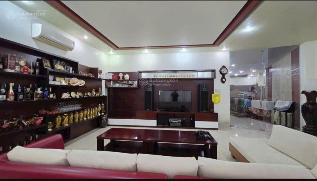 Bán nhà 4 tầng kinh doanh mặt tiền đường 2/4 phường nha trang. 147,3m2 giá 27 tỷ.