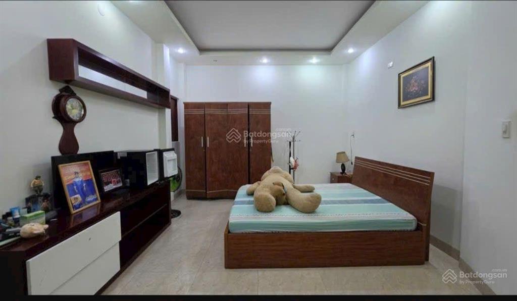 Bán nhà 4 tầng kinh doanh mặt tiền đường 2/4 phường nha trang. 147,3m2 giá 27 tỷ.