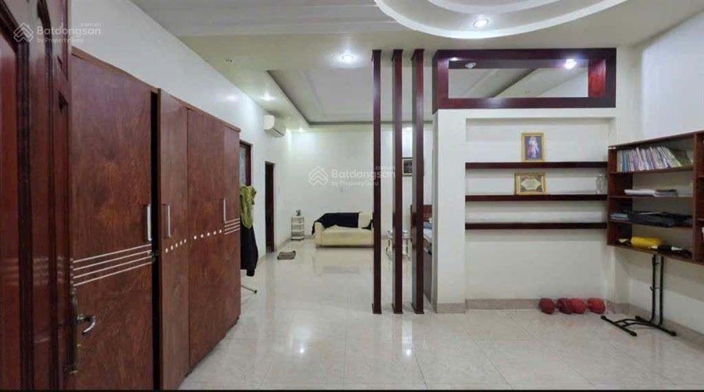 Bán nhà 4 tầng kinh doanh mặt tiền đường 2/4 phường nha trang. 147,3m2 giá 27 tỷ.