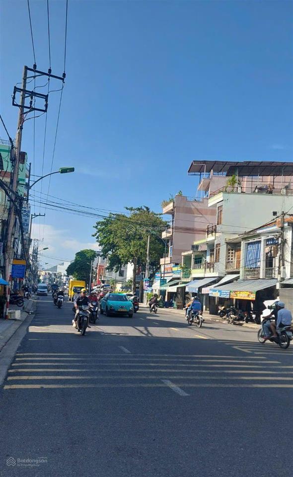 Bán nhà 4 tầng kinh doanh mặt tiền đường 2/4 phường nha trang. 147,3m2 giá 27 tỷ.