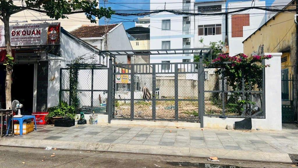 Đất đẹp mặt đường khúc thừa dụ. 200,9m2 ngang 8,8m giá 20 tỷ. phước long nha trang