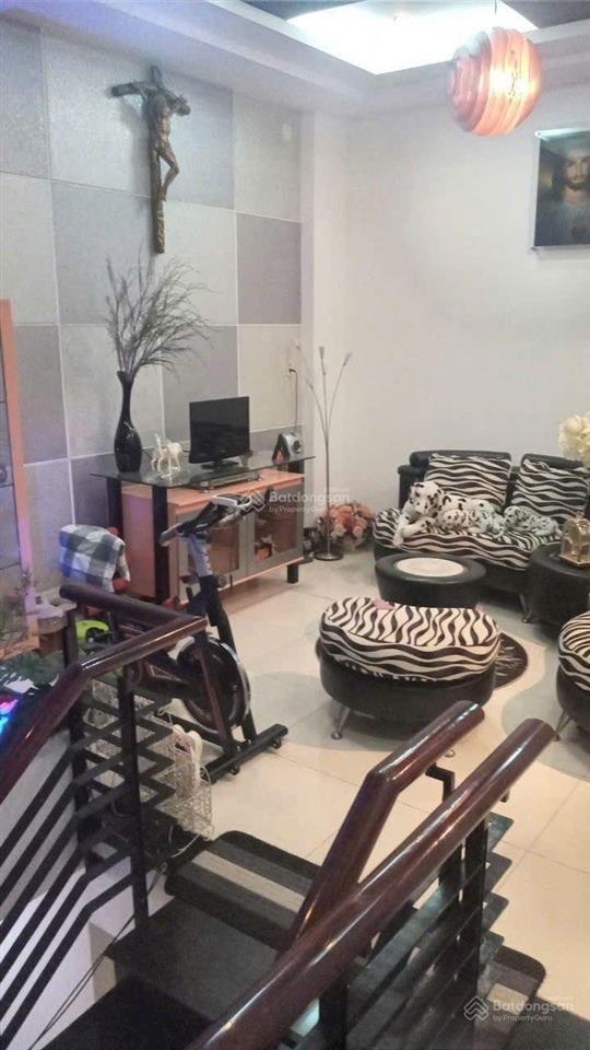 Bán nhà 4 tầng 100,11m2 ngang 4,6m chỉ 17,2 tỷ. mặt đường trần quý cáp trung tâm nha trang