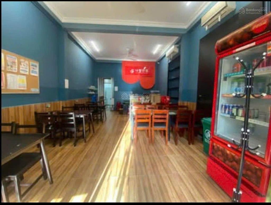Cho thuê nhà 4 tầng 85 lê đại hành gần ngã 3 giao nguyễn minh khai giá 39tr/ tháng. nha trang