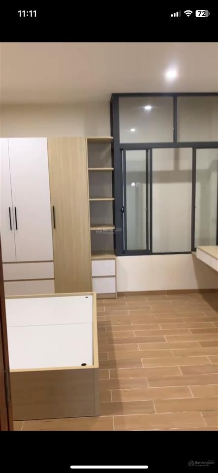 Chính chủ cho thuê nguyên căn nhà 1 trệt + 2 lầu, 4pn 4 máy lạnh, 5wc full nội thất