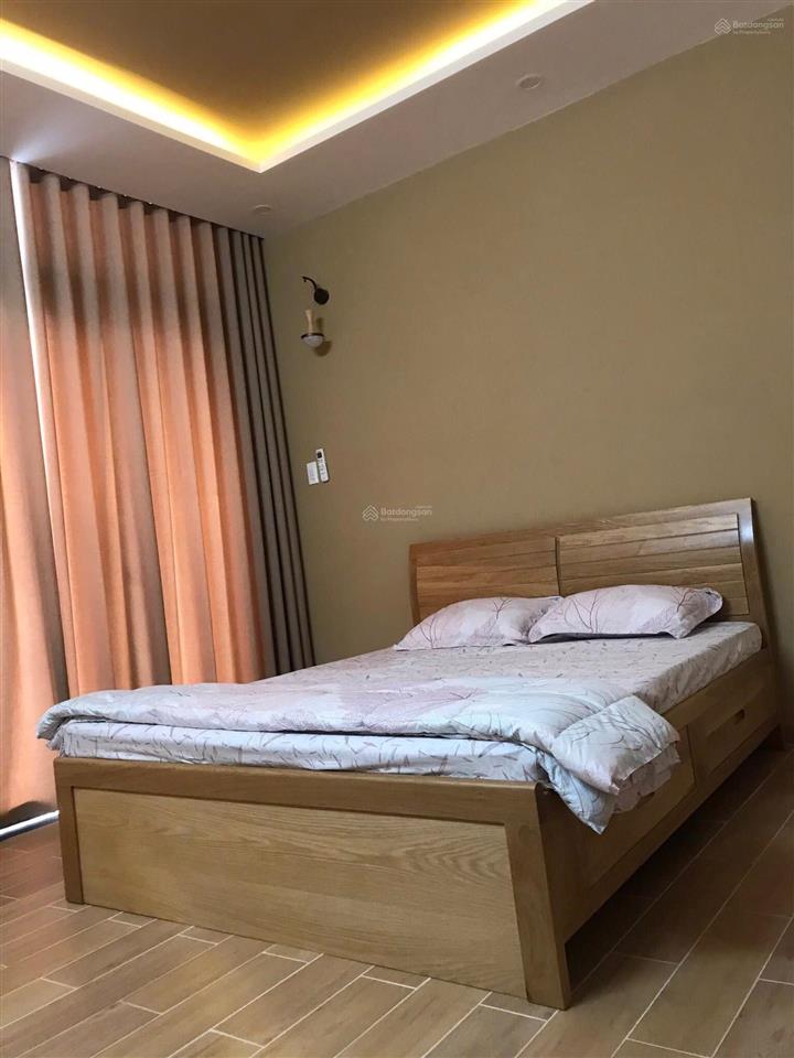 Chính chủ cho thuê nguyên căn nhà 1 trệt + 2 lầu, 4pn 4 máy lạnh, 5wc full nội thất