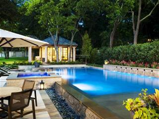 Cho thuê biệt thự thảo điền quận 2, nhà đẹp 600m2, hồ bơi cao cấp, compound, giá 9.300 usd/tháng